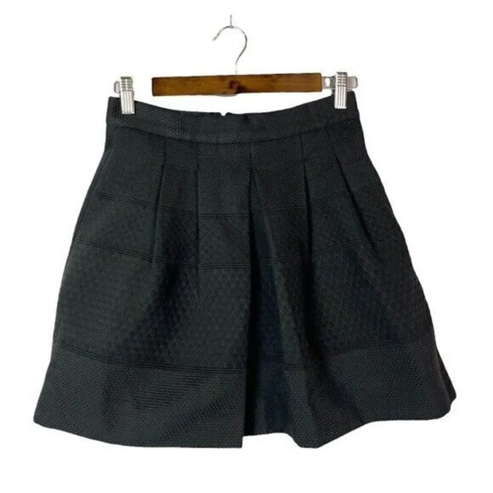 H&M Black Textured Pleated A-Line Mini Skirt 6